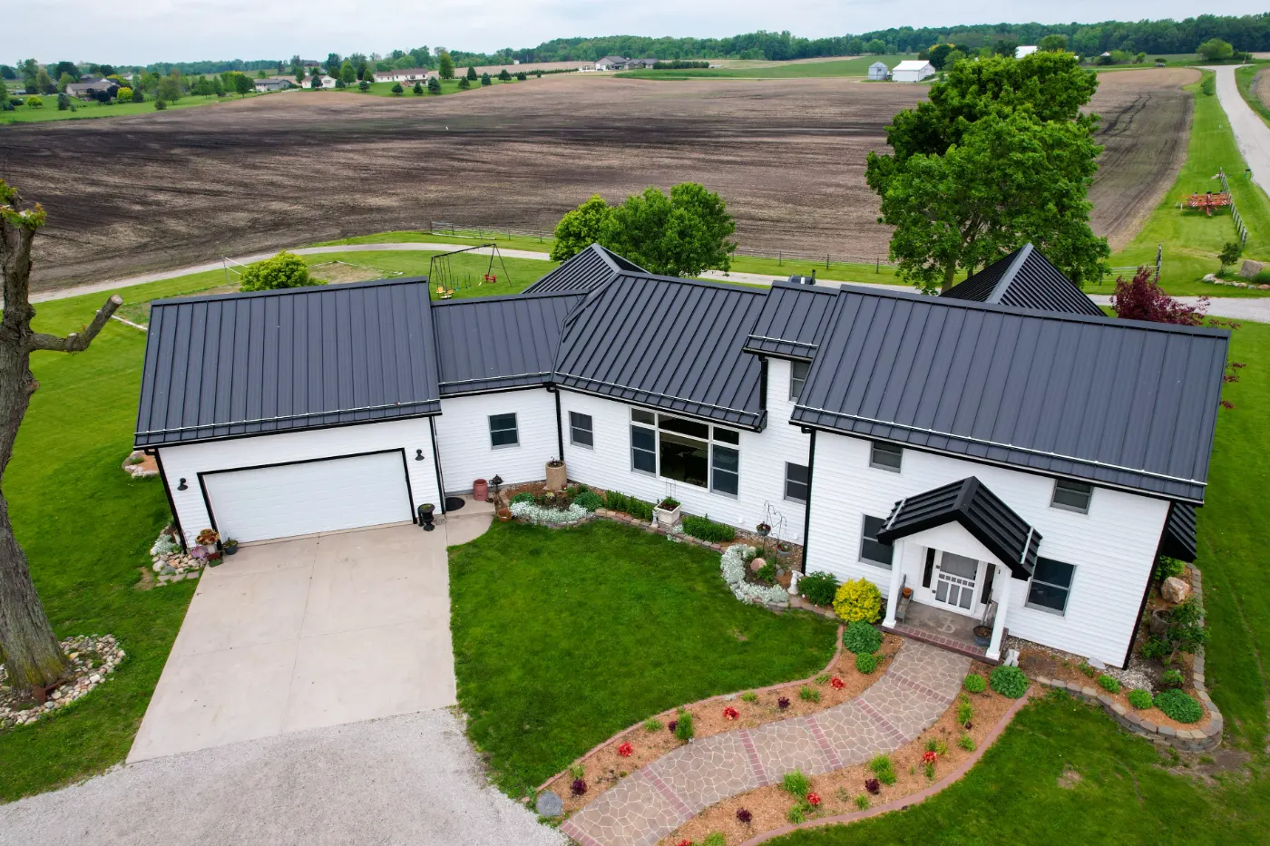 Manufacturer-certified roof installation in Fountain City
